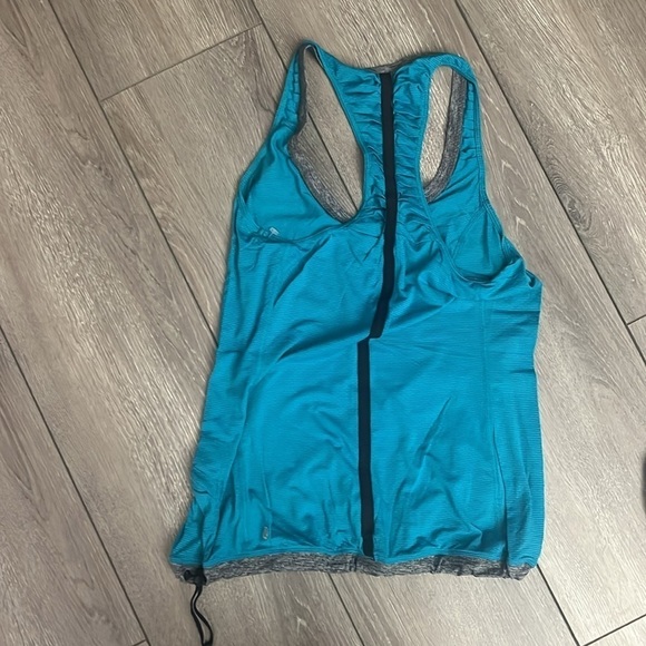 Lululemon singlet tank - Picture 2 of 3
